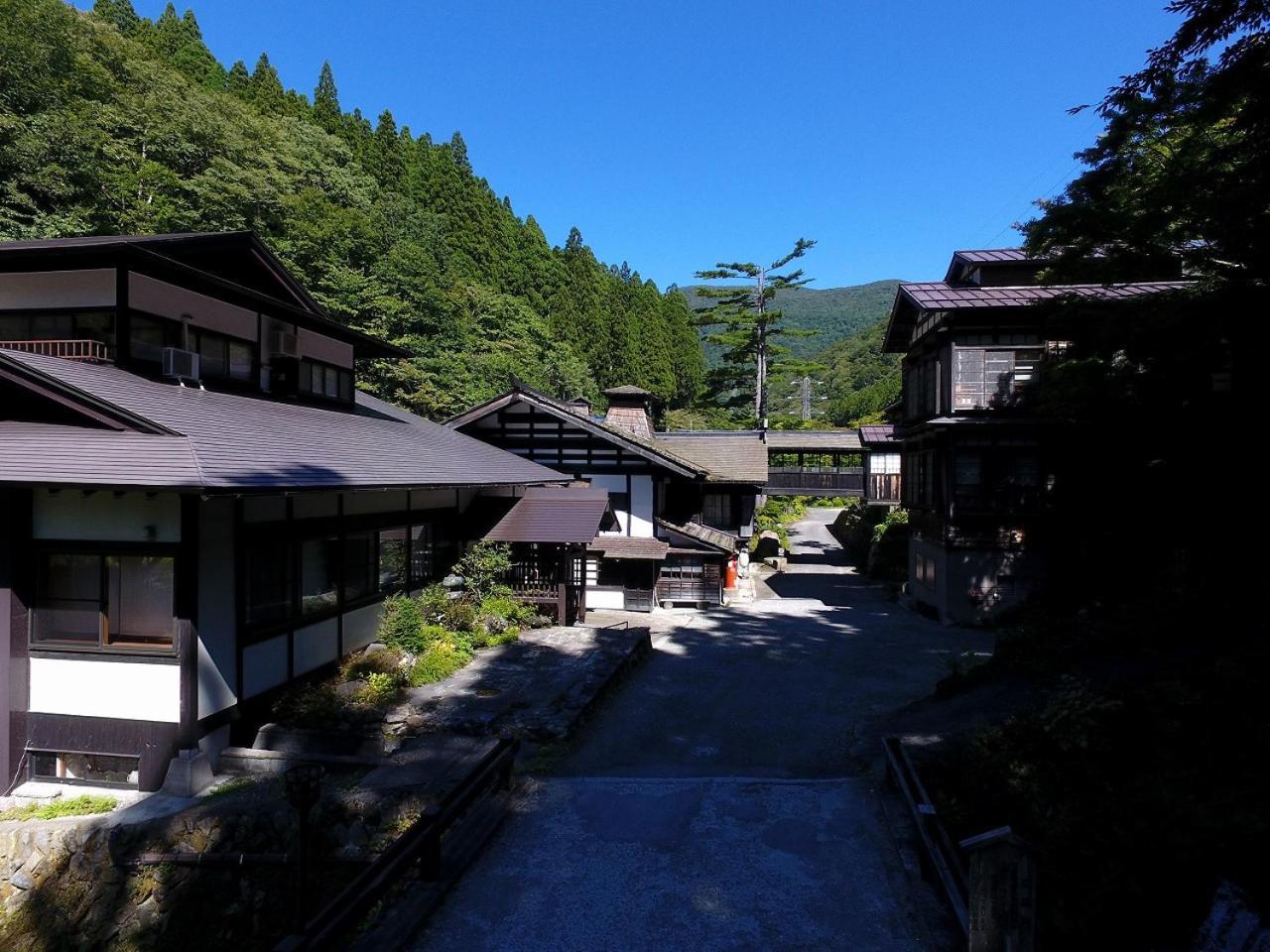 Houshi Onsen Chojukan Minakami Exterior photo