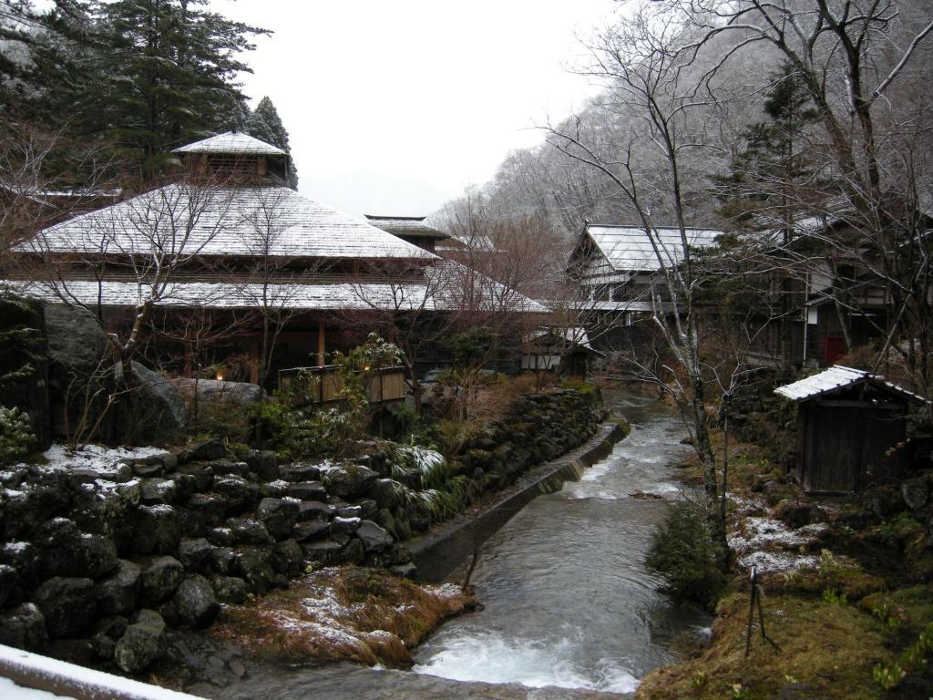 Houshi Onsen Chojukan Minakami Exterior photo